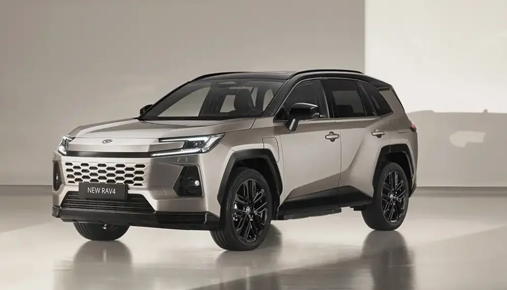 Der neue RAV4 bleibt ein eher kantiger Typ. Foto: Toyota