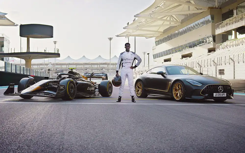 Der Rennstall APXGP existiert nur im Film. Foto: Mercedes-Benz