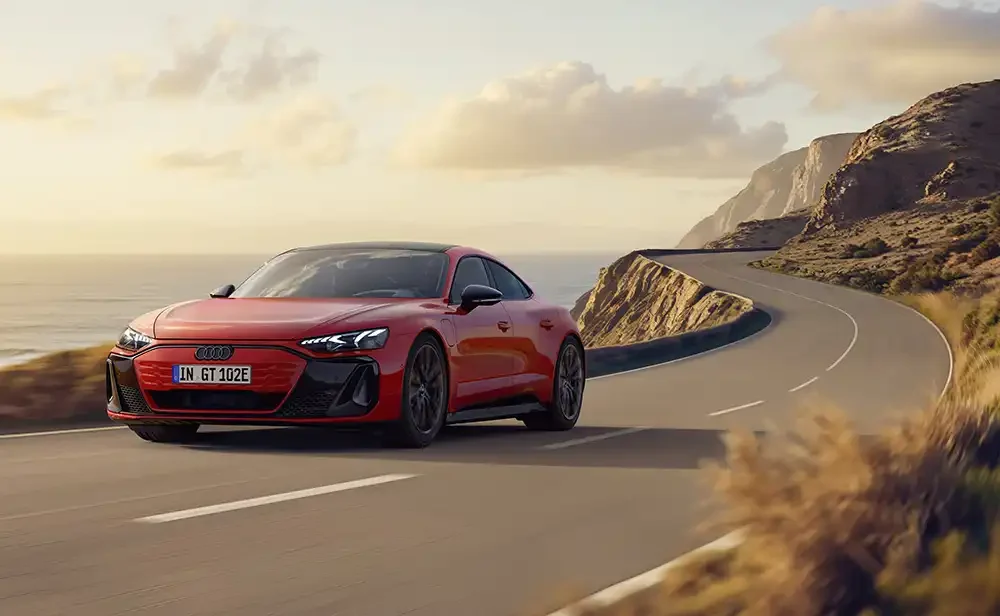 Der Audi E-Tron GT steht bei den Verkäufen klar im Schatten seines Schwestermodells Porsche Taycan. Foto: Audi