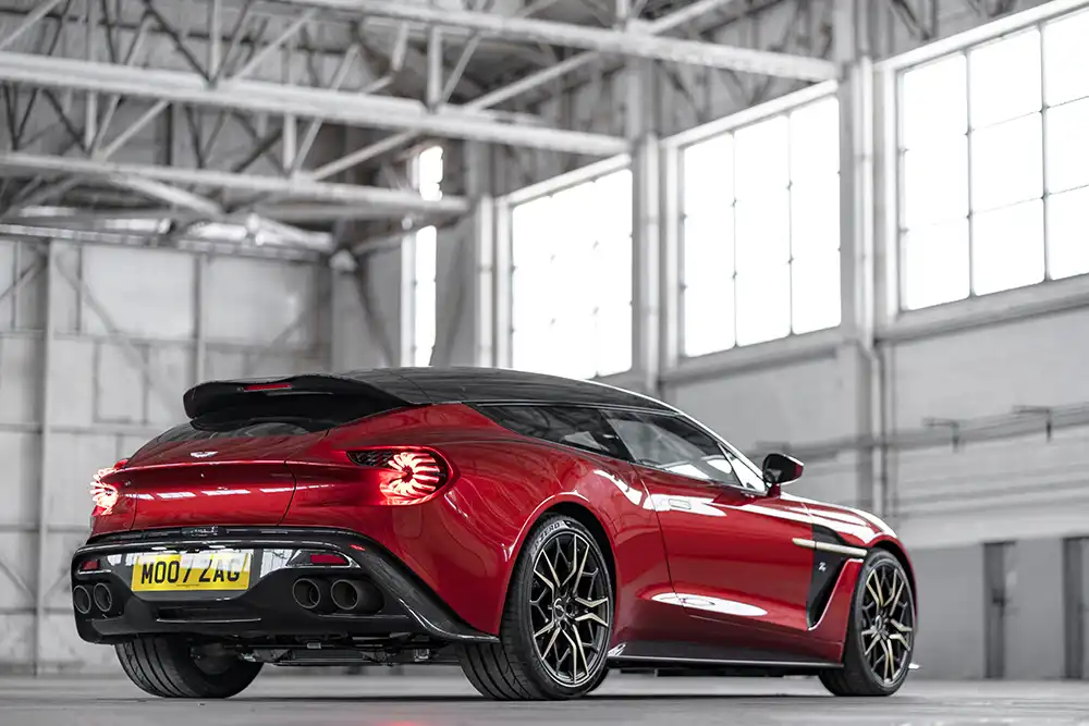 Zagato hat dem Aston Martin Vanquish ein spektakuläres Heck verpasst. Foto: Aston Martin