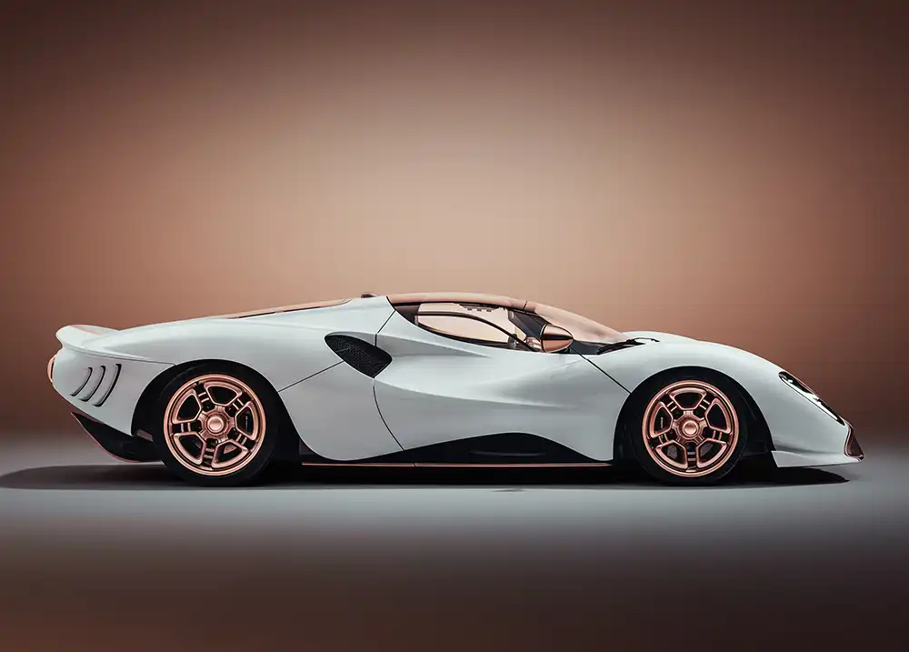 Optisch erinnert der P72 an Rennwagen der 60er-Jahre. Foto: De Tomaso Automobili