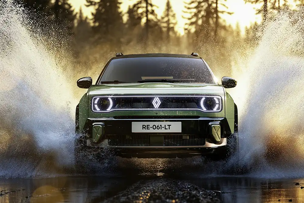 Unter anderem eine erhöhte Bodenfreiheit soll dem Savane 4x4 bei Fahrten im Gelände helfen. Foto: Renault