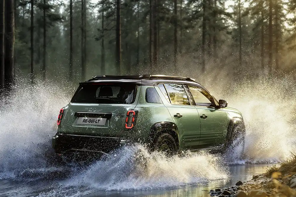 Den digitale eingerichteten Innenraum hat Renault mit einigen Details aufgewertet. Foto: Renault