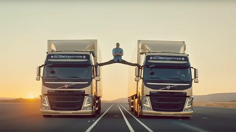 Volvo Trucks - The Epic Split feat. Van Damme. Foto & Video Volvo Trucks/youtube