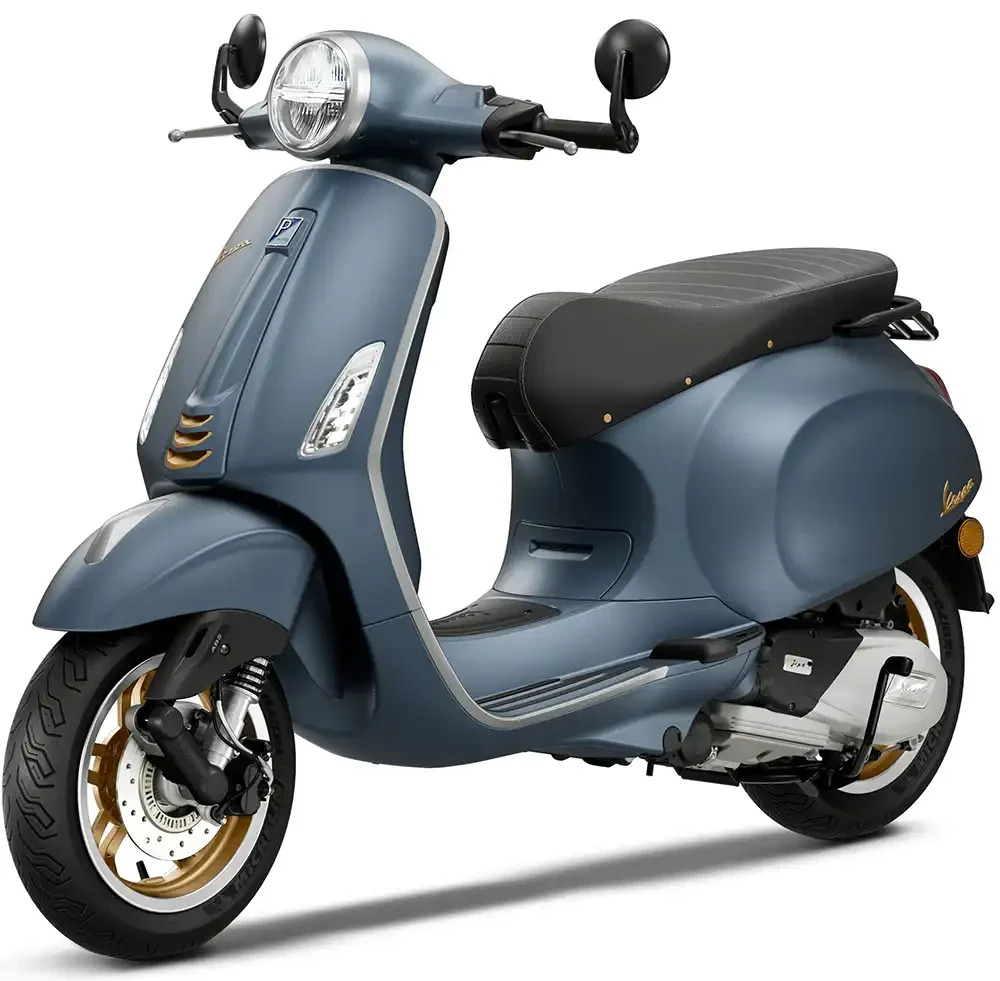 Die Vespa Primavera gibt es ab sofort auch als Sondermodell "Officina 8". Foto: Piaggio