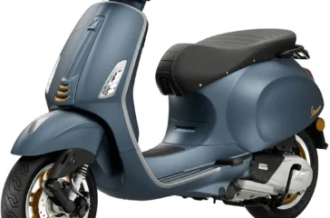 Die Vespa Primavera gibt es ab sofort auch als Sondermodell "Officina 8". Foto: Piaggio