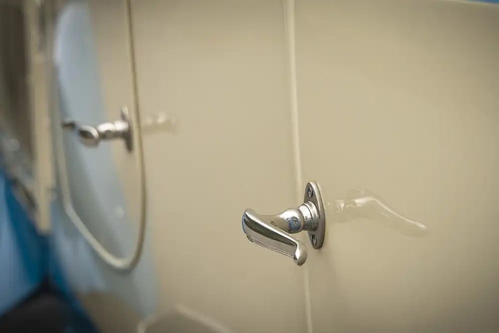 Die Türgriffe würden sich auch gut an einer betagten Wohnungstür machen. Foto: Rolls-Royce