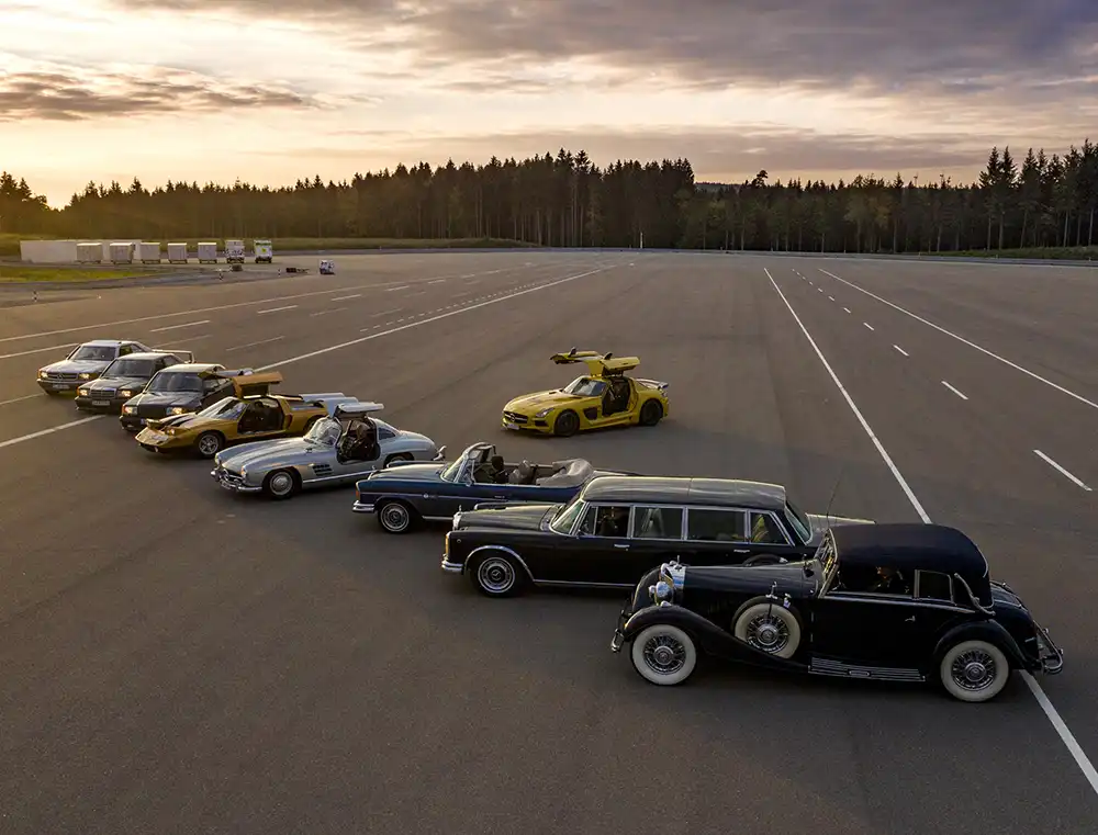 Mercedes-Modelle wie Kompressor-Typen, S- und SL-Klasse bis hin zu Mercedes-AMG polieren bis heute das Premium-Image. Foto: Mercedes-Benz Classic Archive