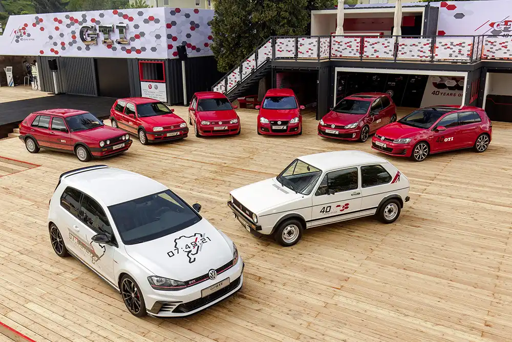 Sieben Generationen Golf GTI und rund zwei Millionen verkaufte Einheiten – dieser VW ist Kult und Vorbild für viele GTI-Nachahmer anderer Marken. Foto: Volkswagen