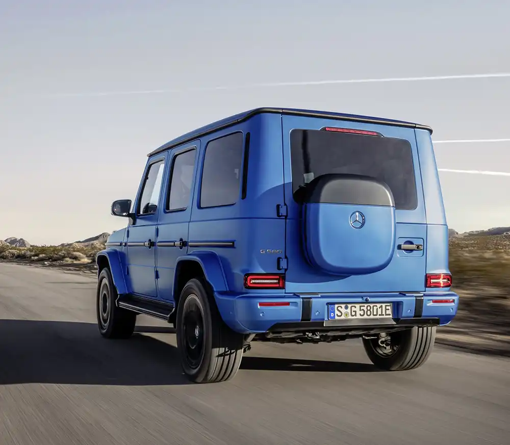 Es geht dabei – wenig überraschend – im Innenraum flüsterleise zu, wenn man auf das künstliche und unpassende synthetische Motorgrollen verzichtet. Foto: Merceds-Benz