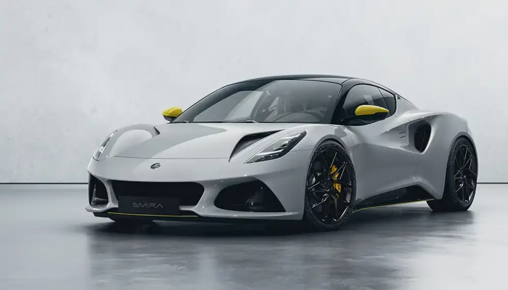 Für den Mittelmotor-Sportwagen Emira, hier die Version Turbo SE, bietet Lotus nun eine Racing Line an. Foto: Lotus