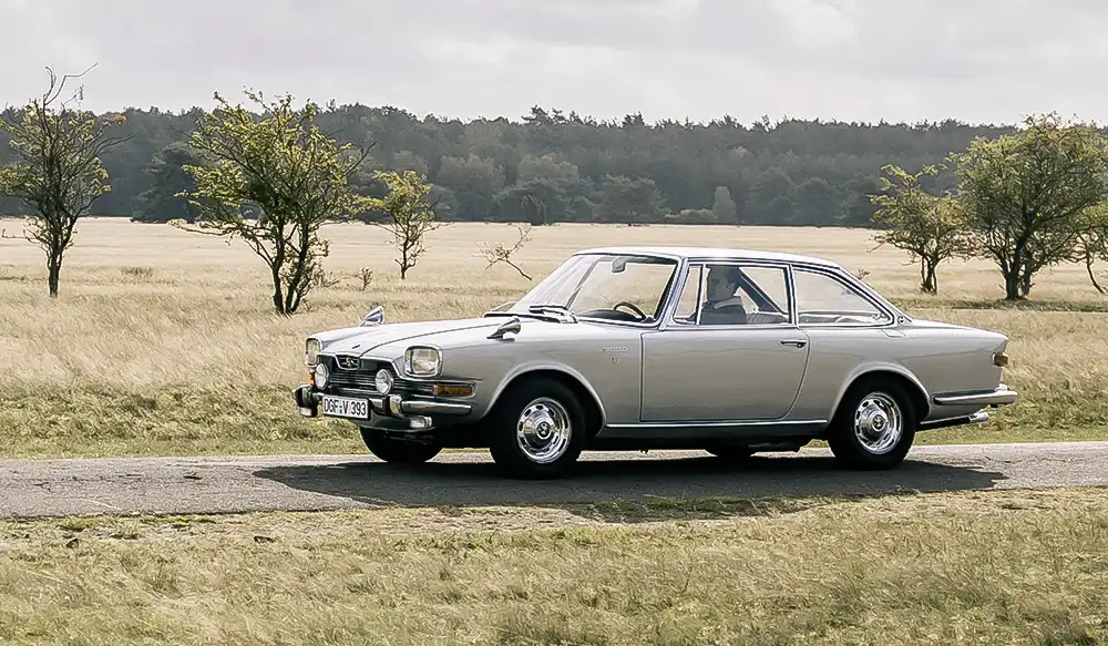 Die Technik des Glas war vom Feinsten und vom teuersten: V8 mit 150 PS, obenliegende Nockenwelle, Kunststoff-Zahnriemen. Foto: Glas