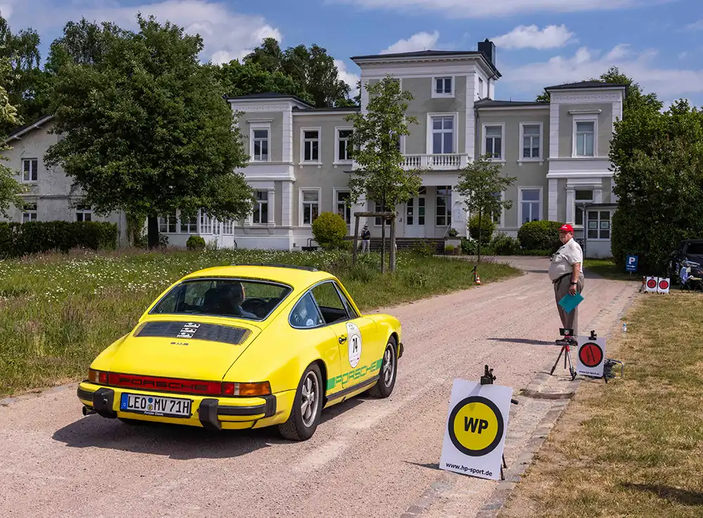 Laut ZDK freuen sich über 70 Prozent der Deutschen, wenn sie einen Oldtimer auf der Straße sehen. Foto: HBK