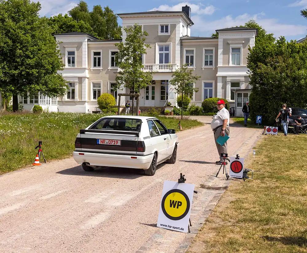 Offensichtlich hat Nostalgie auf Rädern auch in Zeiten von Elektromobilität noch eine Zukunft. Foto: HBK