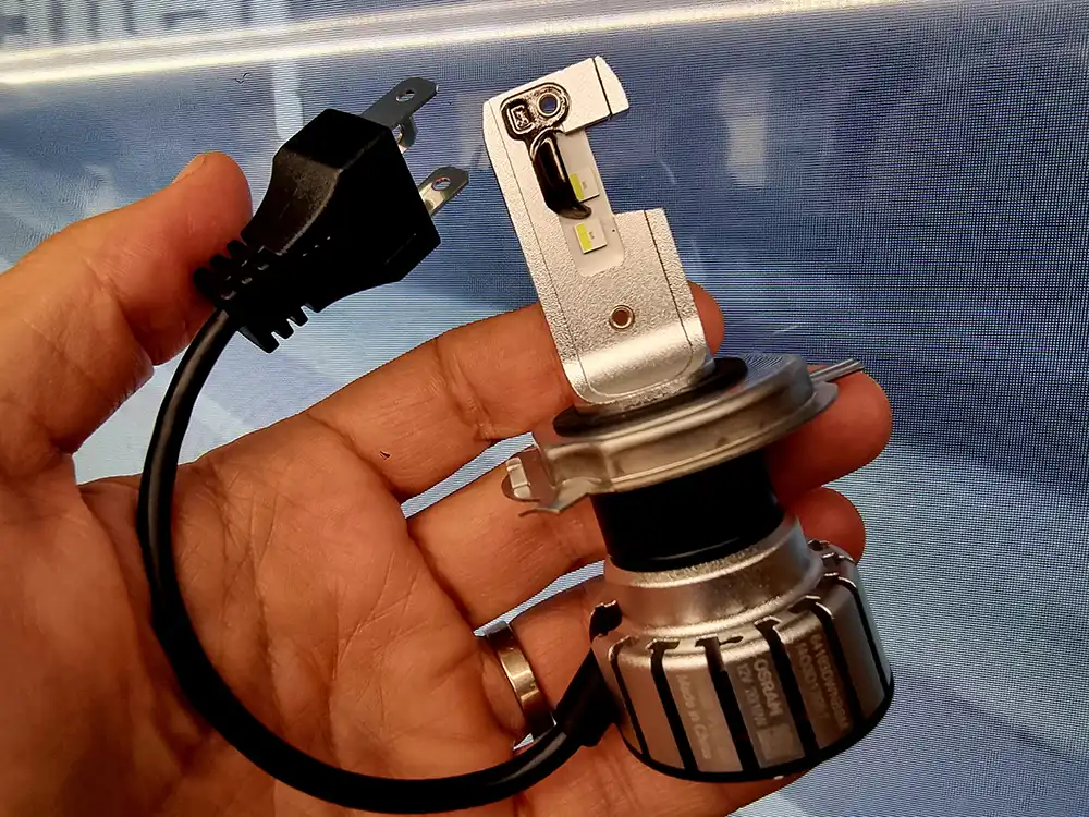 Das Set kostet 149 Euro, der Käufer muss die Zulassungsbescheinigung mitführen. Foto: Peter Weißenberg/SP-X