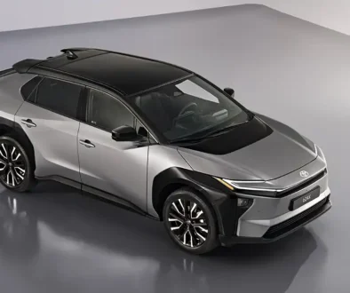 Toyota schickt den gelifteten bZ4X ins Rennen. Foto: Toyota