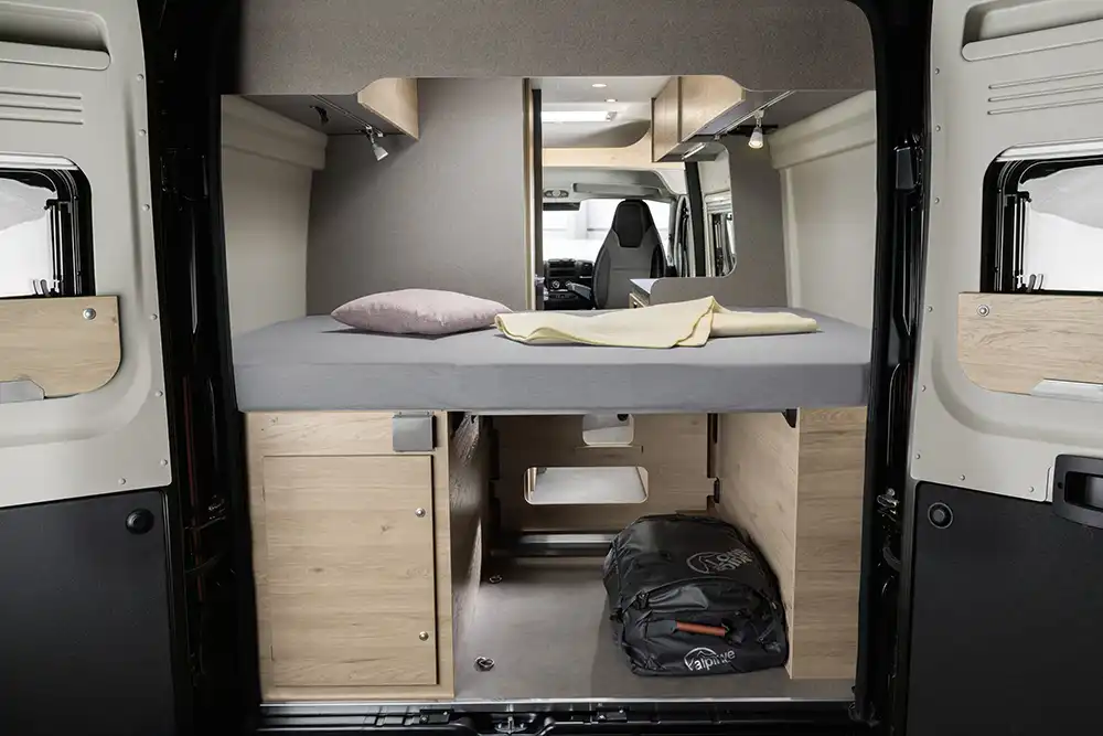 Zum Auftakt gibt es drei Grundrisse in zwei Längen, die sich durch verschiedene Bettenlösungen unterscheiden. Foto: Dethleffs