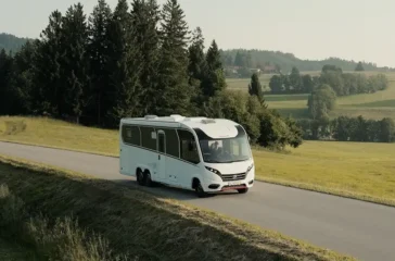 Der Tandem-Achser C XL Family I7812-2 ist als vollintegriertes Reisemobil die Ergänzung zum Alkoven-Modell A 7872-2. Foto: Dethleffs