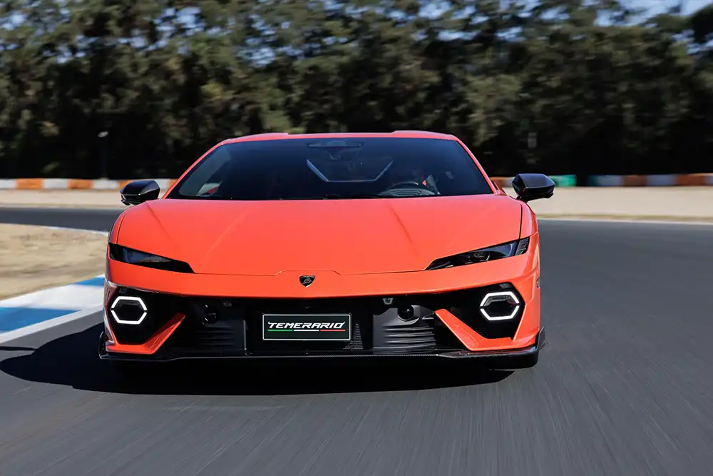 Den Antrieb übernimmt ein Hybridsystem. Foto: Lamborghini