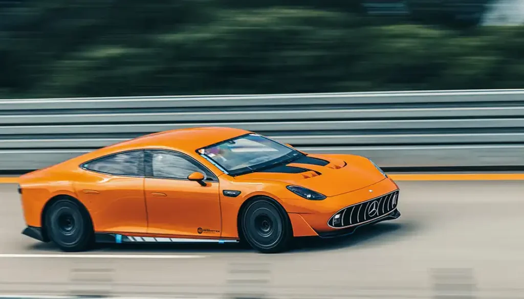 Mercedes-AMG hat einen neuen Langstreckenrekord aufgestell. Foto: Mercedes-AMG