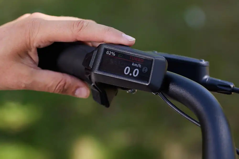 Als Anzeige- und Bedieneinheit setzt das Dolly Joy auf das kleine Purion-200-Farbdisplay. Foto: Optima Cycles 