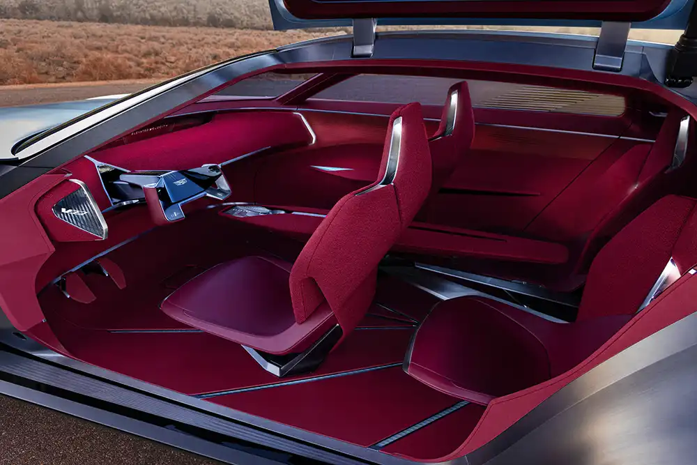 Im Innenraum des Cadillac Elevated Velocity dominiert die Farbe Rot. Foto: Cadillac