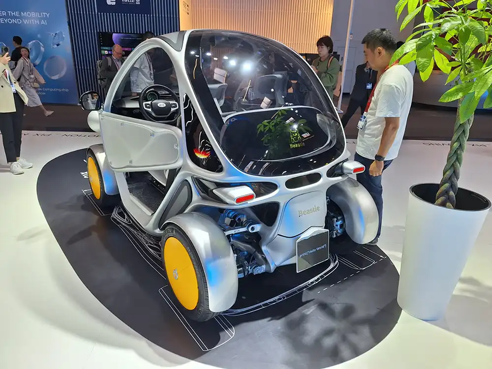 Pix Moving Beastie – KI-gestütztes, 3D-gedrucktes City-Elektroauto aus China. Foto: Rudolf Huber/SP-X 