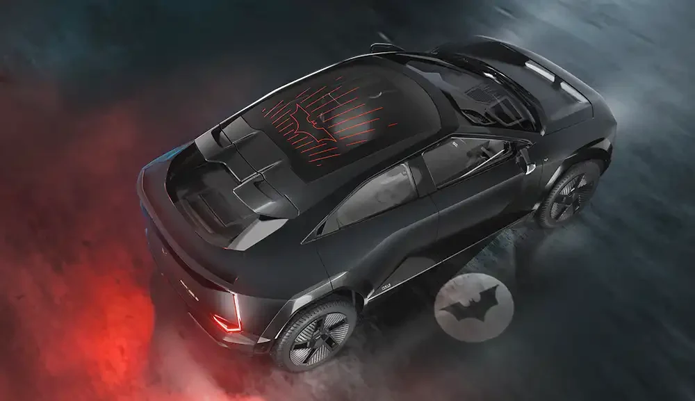 s Dach des Batmobils stammt aus Deutschland. Foto: Mahindra