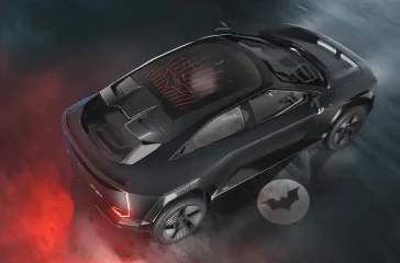 s Dach des Batmobils stammt aus Deutschland. Foto: Mahindra