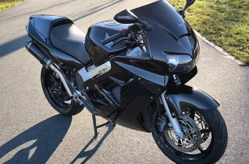 Neue Reifen fällig? Bei Ebay Motors kann man sich aktuell auf die Rundlinge einen Rabatt von bis zu 50 Euro sichern. Foto: SP-X/Mario Hommen