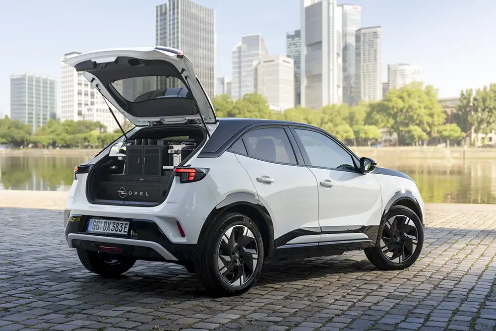 Leider nur ein Unikat: der Opel Mokka Electric "Coffee". Foto: Opel Stellantis