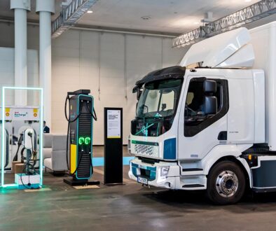 Volvo FL Electric truck at a EV charging station at the Hannover IAA Transportation Motor Show. Germany - September 20, 2022. Foto: stock.adobe.com