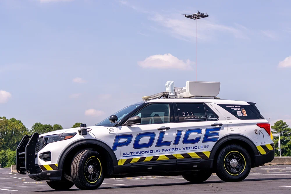Mit dem Police Unmanned Ground vehicle (PUG) wird zum ersten Mal in den USA ein unbemannter Streifenwagen eingesetzt. Foto: Policing Lab