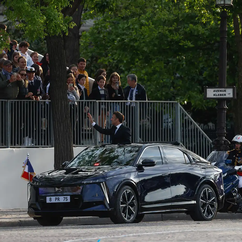 Auch Frankreichs Präsident fährt DS - in moderner Form. Foto: DS Automobiles