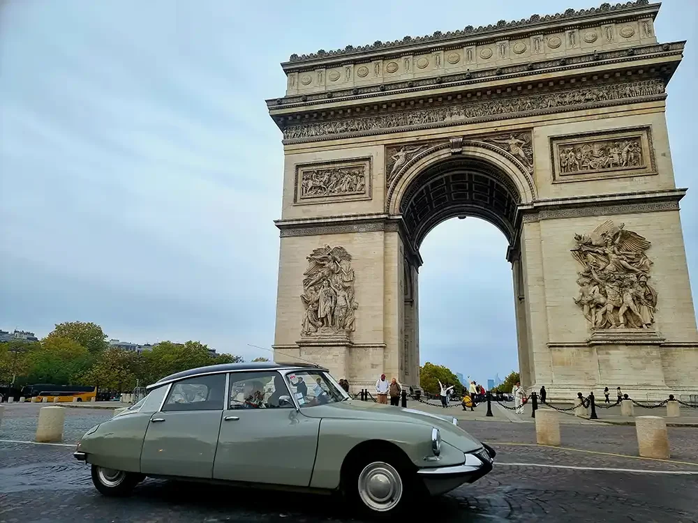 Die Déesse von Citroen ist Namensgeber füre die Marke DS. Foto: Peter Weißenberg/SP-X