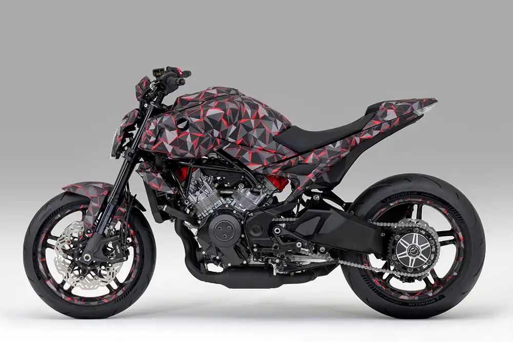 Erstmals zeigt Honda seinen V3-Motor in einem fahrfertigen Motorrad. Foto: Honda