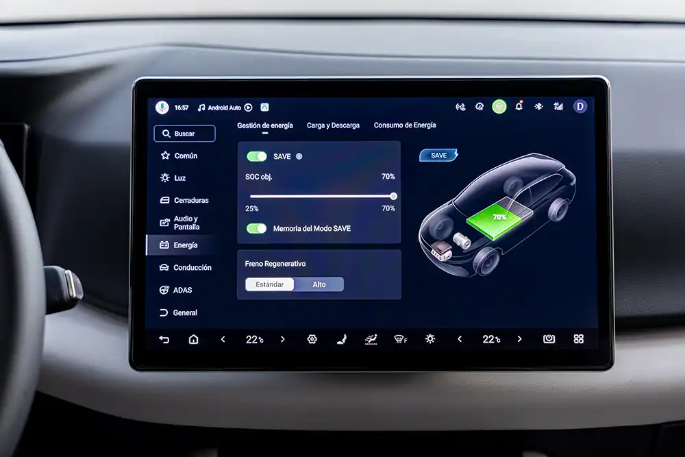 Der Plug-in-Hybrid verheiratet einen 1,5-Liter-Benziner mit zwei E-Motoren und einer Batterie. Foto: BYD