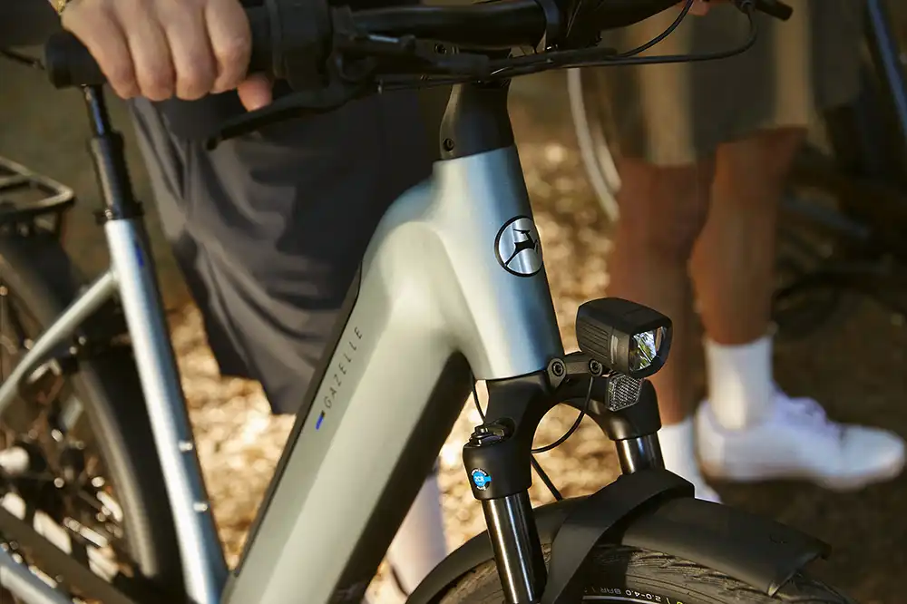 Zum Update gehört eine neue Federgabel von Suntour. Foto: Gazelle