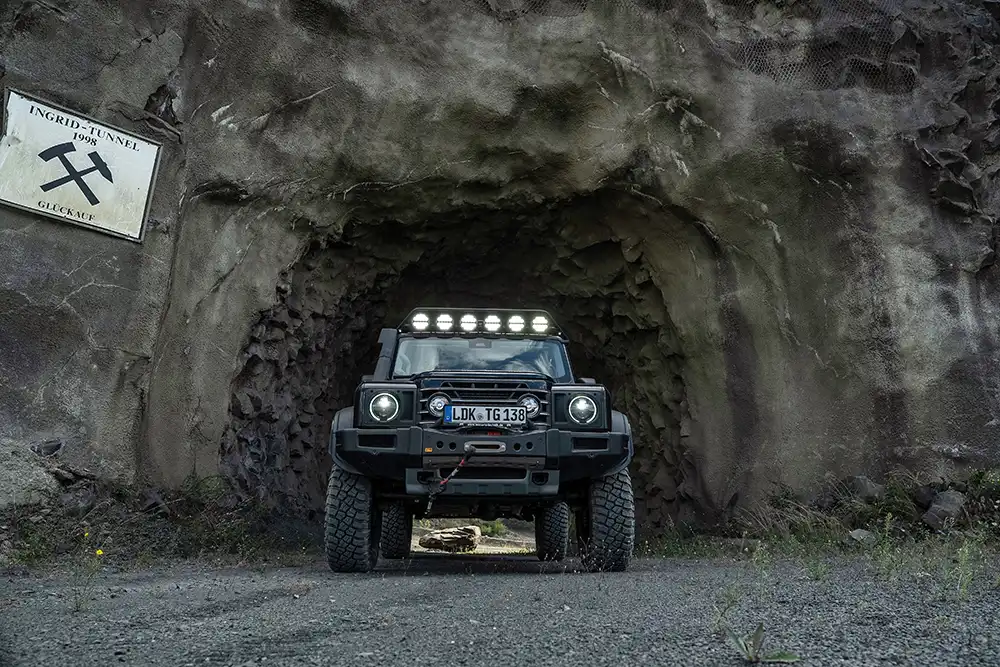 Genutzt wir der Geländewagen vom Betriebsleiter des Steinbruchs. Foto: Letech