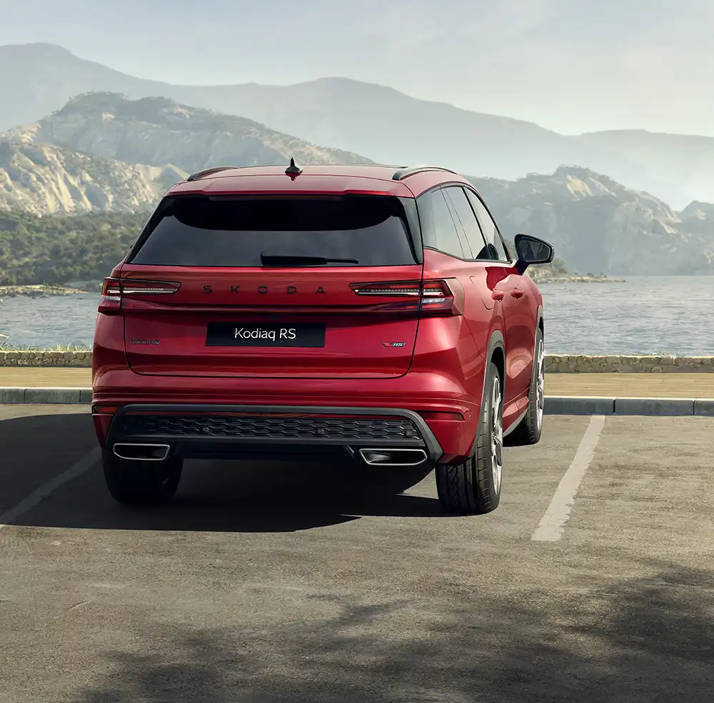 Gut sechs Sekunden braucht der Allrader mit seinem Traktionsvorteil für den Spurt auf Tempo 100. Foto: Skoda