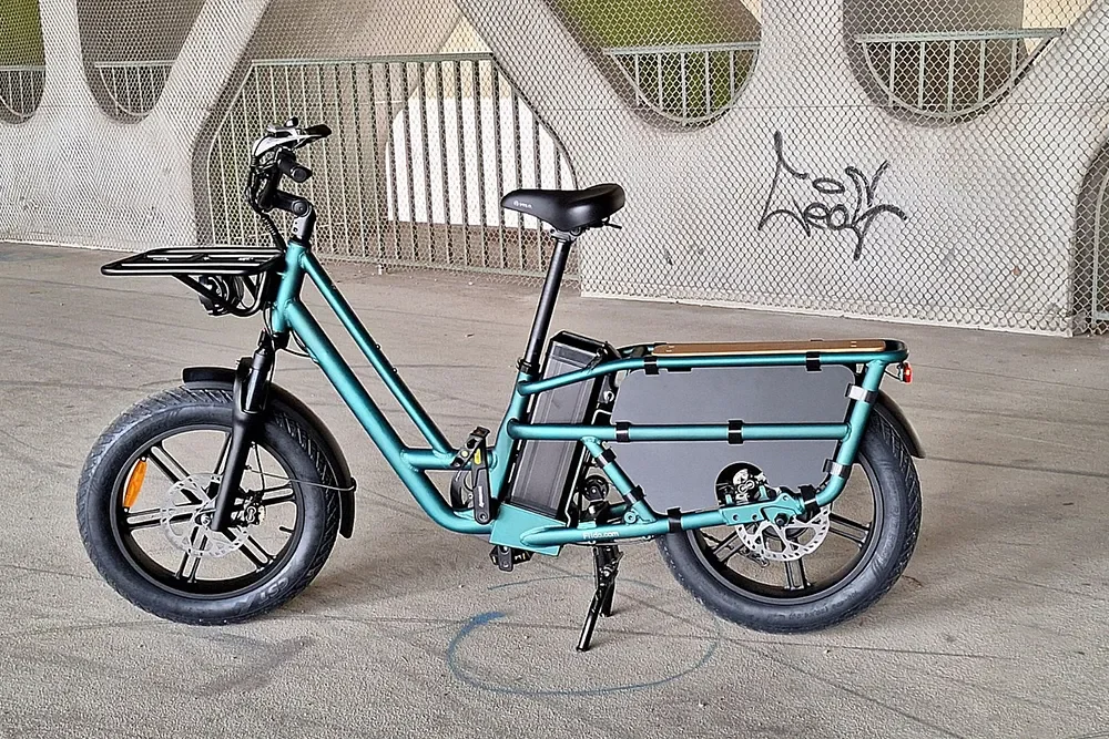 Schlanker Auftritt: Das 1,86 Meter lange Fiido T2 wirkt angesichts seiner hohen Nutzlast fast schon filigran. Foto: SP-X/Rudolf Huber