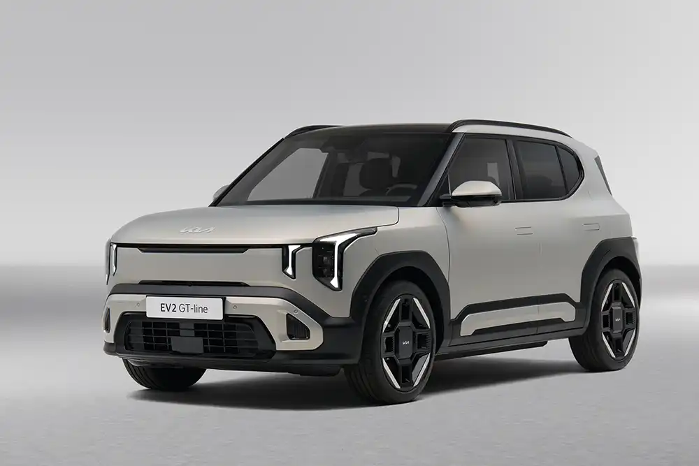 Für den kleinen Stromer Kia EV2 wird Kia ebenfalls eine äußerlich wertiger auftretende GT Line anbieten. Foto: Kia