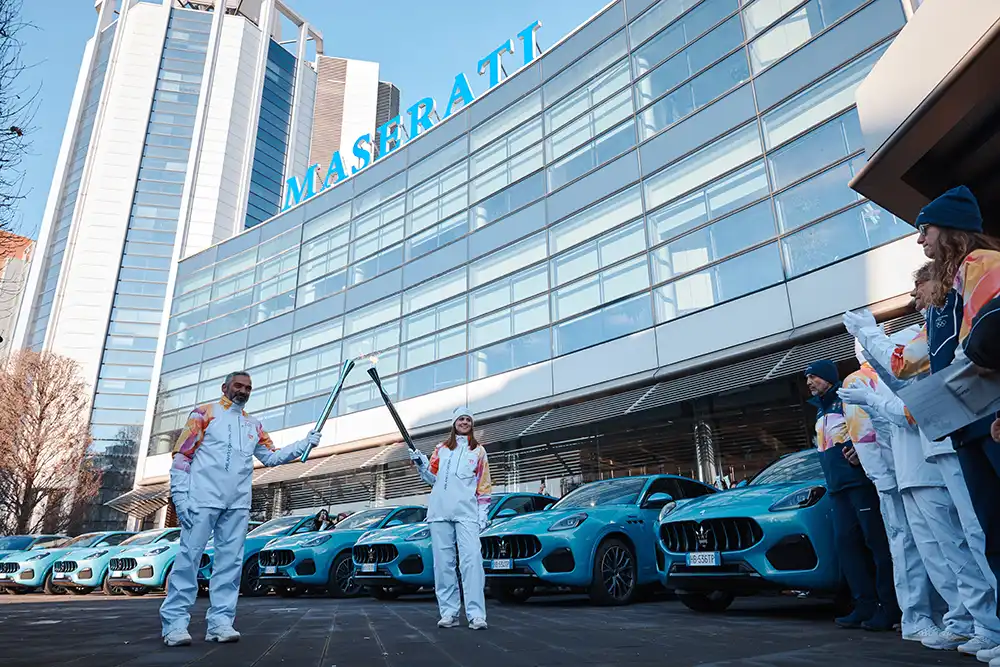Fackellauf für die kommenden Olympischen Winterspiele in Mailand und Cortina d'Ampezzo. Foto: Maserati