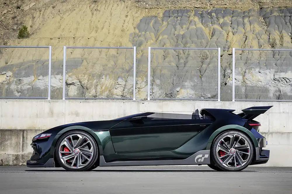 VW Golf GTI Roadster Concept: Nur etwas über einen Meter ragt das radikale Frischluftkonzept in die Höhe. Foto: VW