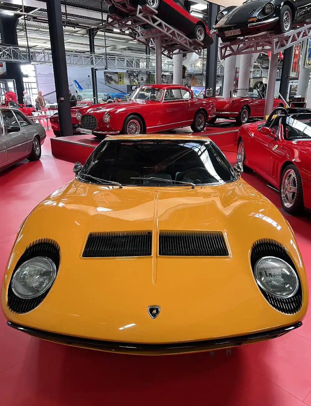 Machten die Bahn für den Miura frei – Einzigartige Klappscheinwerfern mit „Augenwimpern“. Foto: Lamborghini