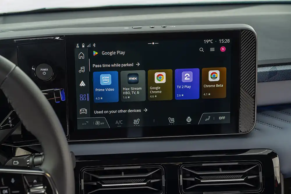 Über den Google Play Store lassen sich beim Micra jede Menge Apps herunterladen. Foto: Nissan