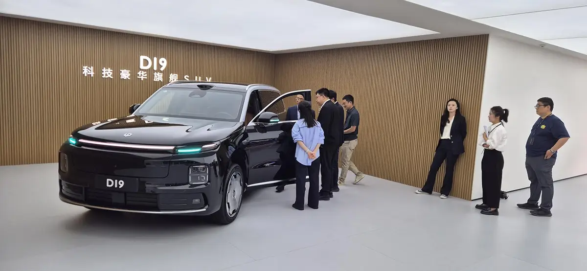 Das Kraftpaket Leapmotor D19 mit über 730 PS und einer Beschleunigung von unter 3 Sekunden auf 100 km/h.