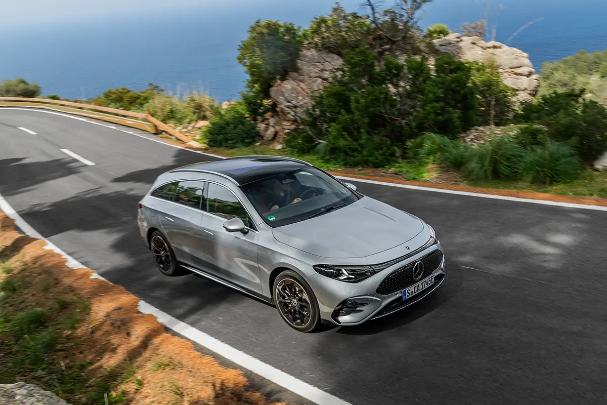 Ein Mercedes-Benz Elektrofahrzeug als Symbol für die steigende Innovationskraft deutscher Automobilhersteller.