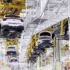 Moderne Fertigungslinie im Automobilwerk von Mercedes-Benz bei der Endmontage von Fahrzeugen
