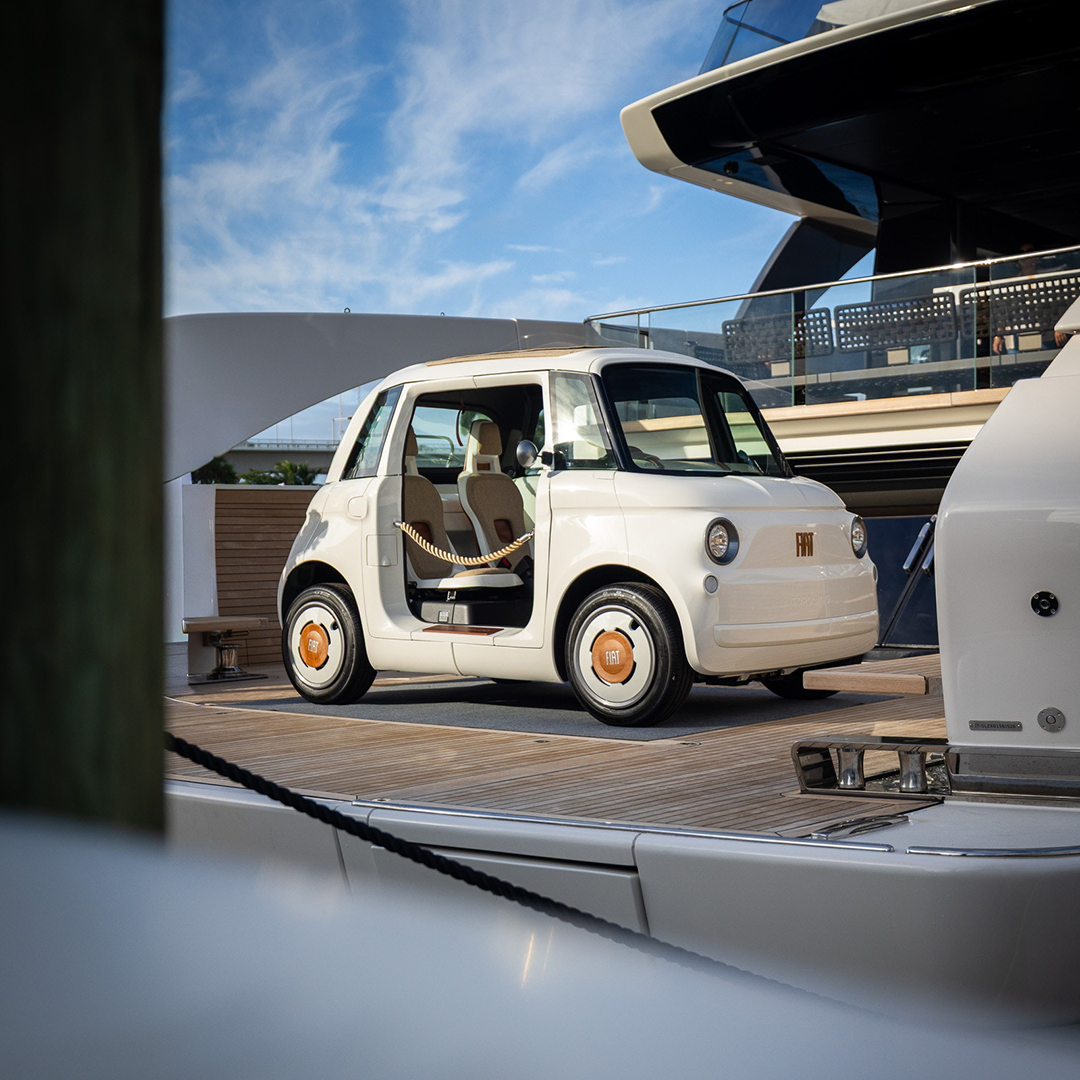 Das Fiat Topolino Sanlorenzo Einzelstück während der Boat Show in Fort Lauderdale. Foto: Fiat